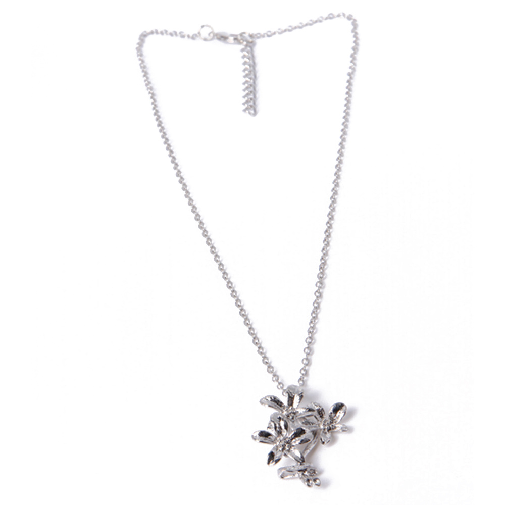 Sample Available Fashion Jewelry Silver Leaves Pendant Necklace