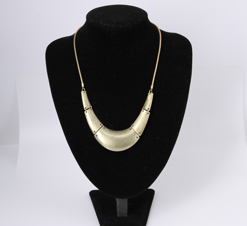 Costume Jewelry Fashion Necklace with Gold Plated Charms