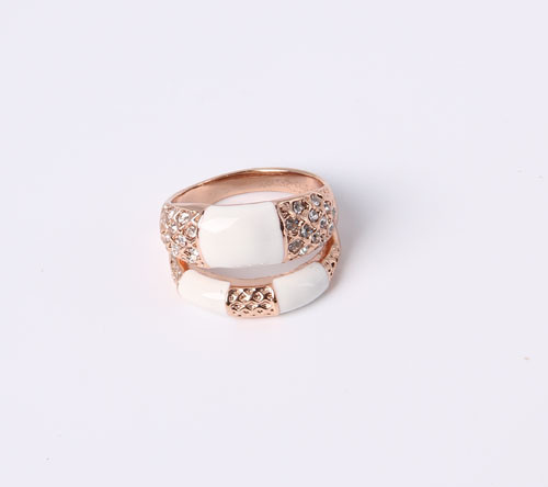 Fashion Jewelry Ring with Good Design Good Quality Good Price
